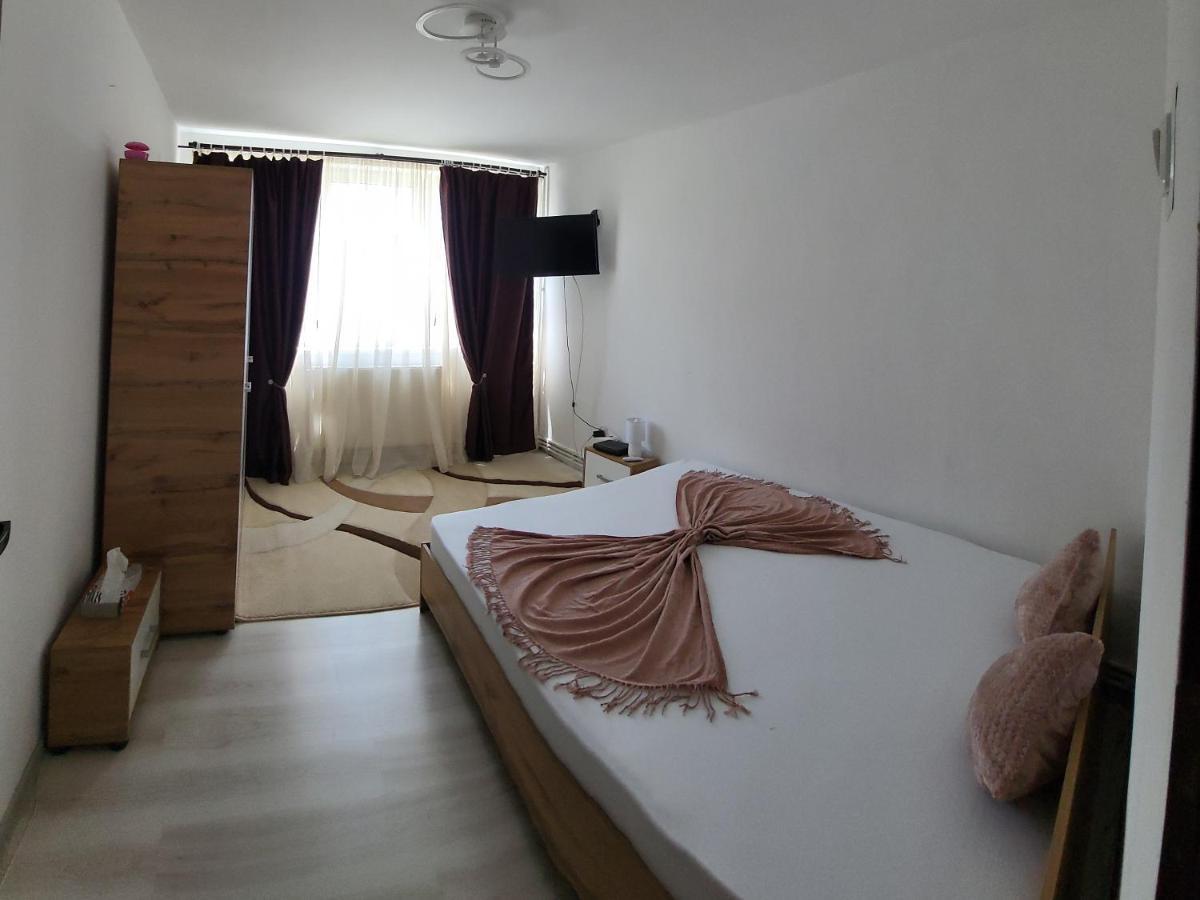 Apartament In Regim Hotelier Дева Екстер'єр фото