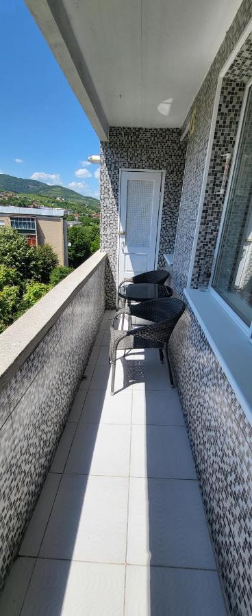 Apartament In Regim Hotelier Дева Екстер'єр фото